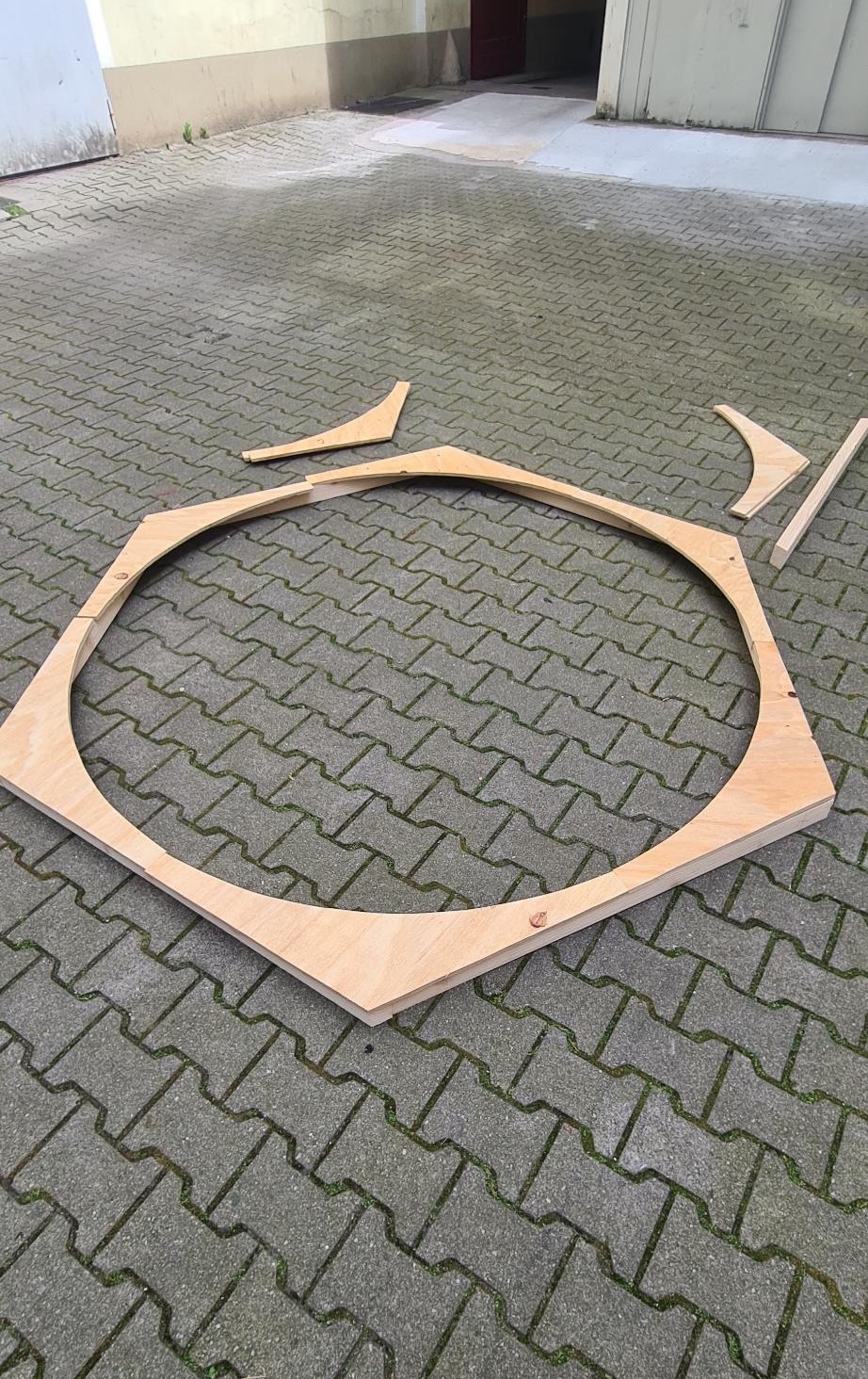 Hexagon with braces