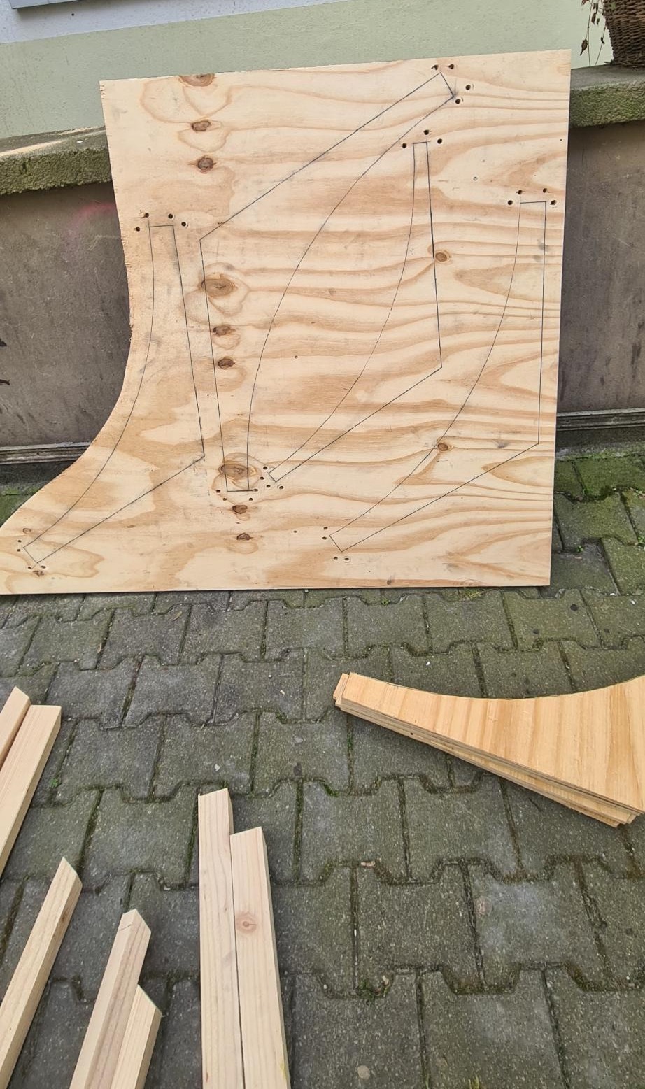 corner brace template on wood