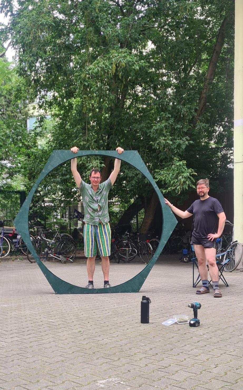 Sven in hexagon with Zach